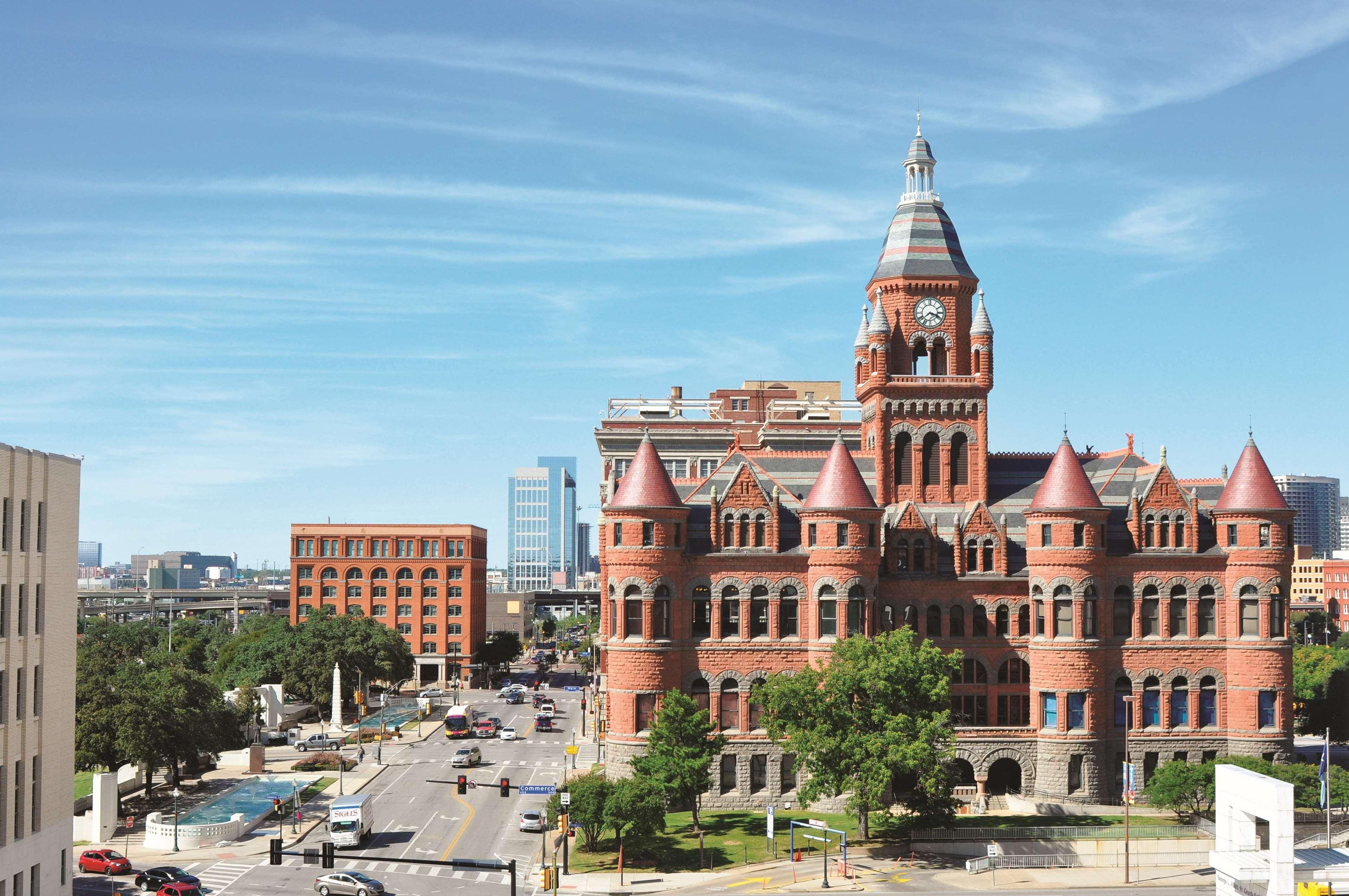 Holiday Inn Express - Dallas Downtown, An Ihg Hotel Exterior photo